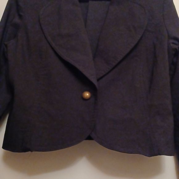 Sassy last chance. black bolero jacket. Medium. Generous fit. Stretchy - Picture 8 of 9